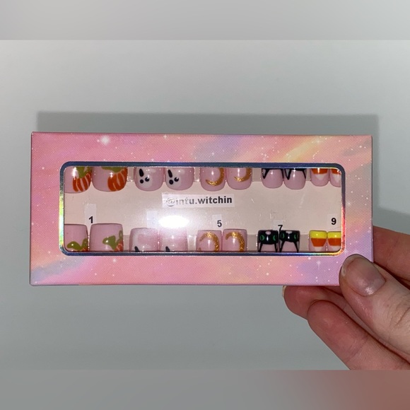 Handmade press on nails // short square - Picture 7 of 11